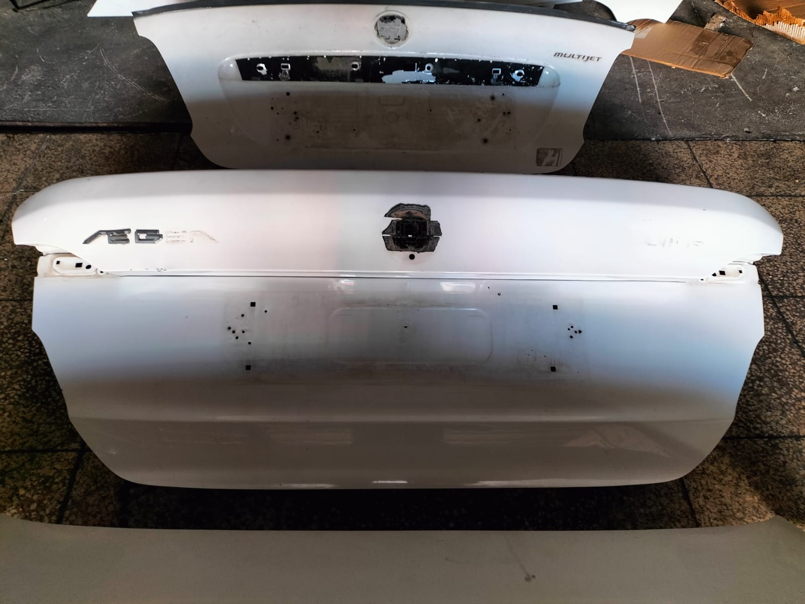 FİAT EGEA GÖĞÜS BAGAJ KAPISI