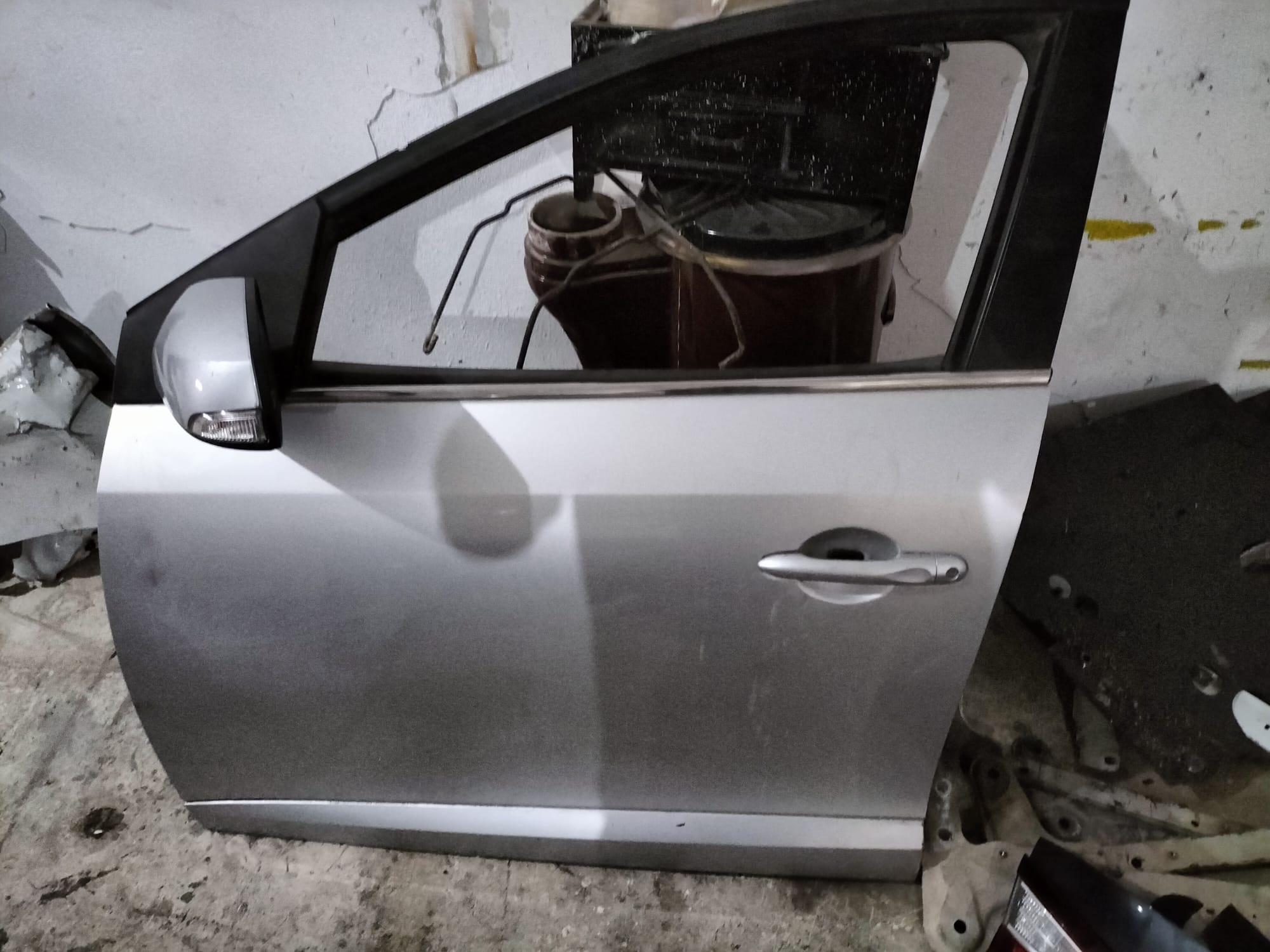 RENAULT FLUENCE SOL ÖN KAPI