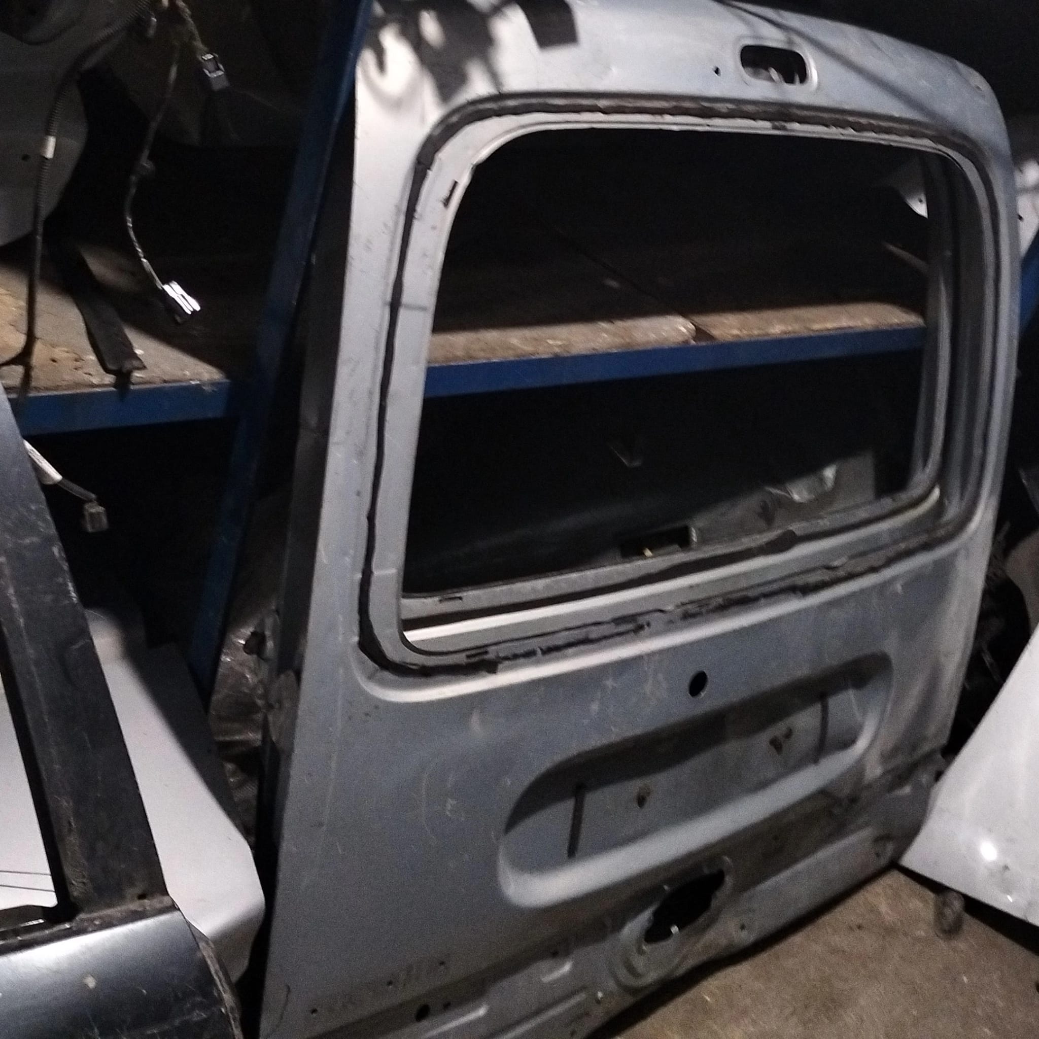 RENAULT KANGOO BAGAJ KAPISI