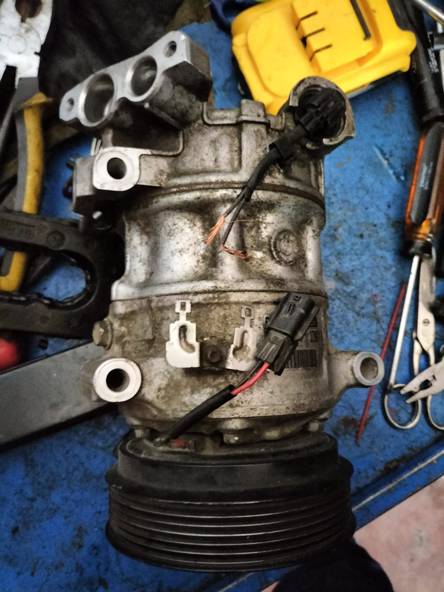 RENAULT MEGANE 4 KLİMA KOMPRESÖRÜ